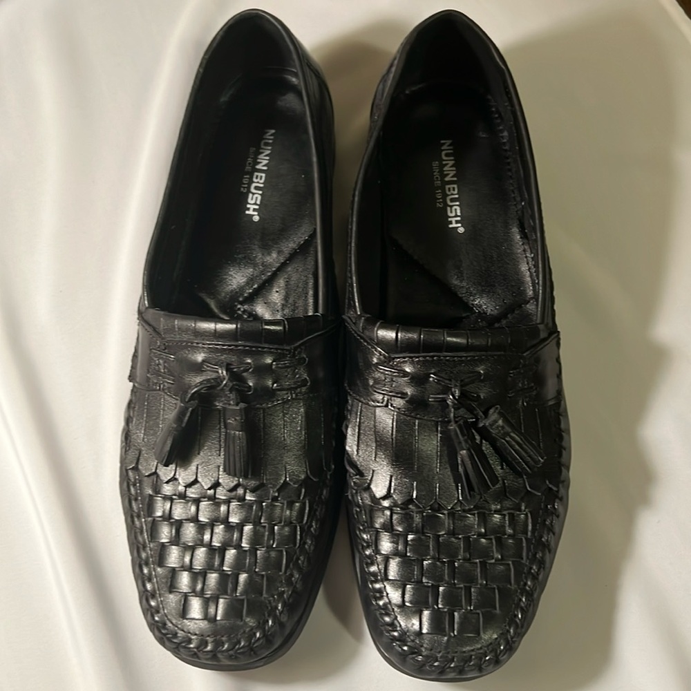 Men’s Nunn Bush black woven loafers oxfords shoes size 12M double tassel, kiltie